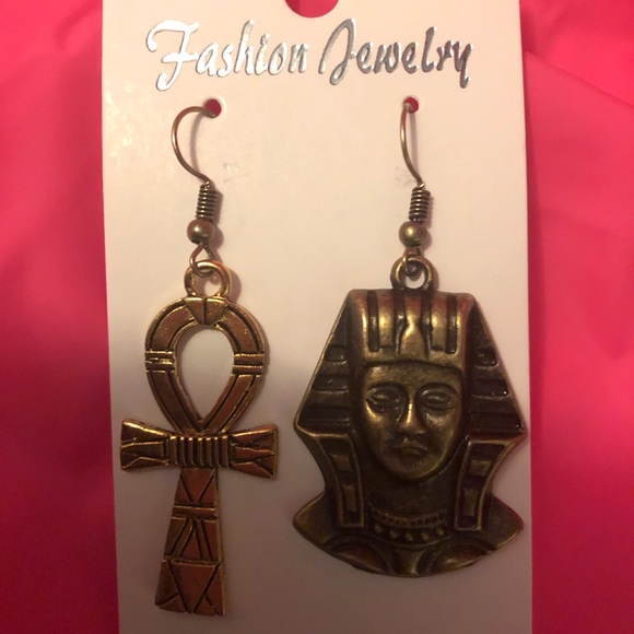 Ankh and Pharaoh Earrings - Picture 3 of 5